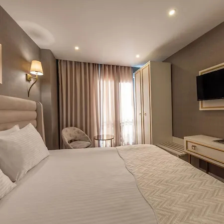 Mr Beyaz Sisli Hotel 4*