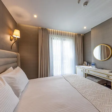 Hotel Mr Beyaz Sisli 4*