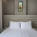 Mr Beyaz Sisli Hotel 4*