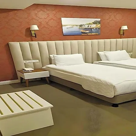 Hotel Mr Beyaz Sisli 4*