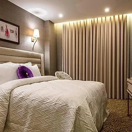 Hotel Mr Beyaz Sisli 4*